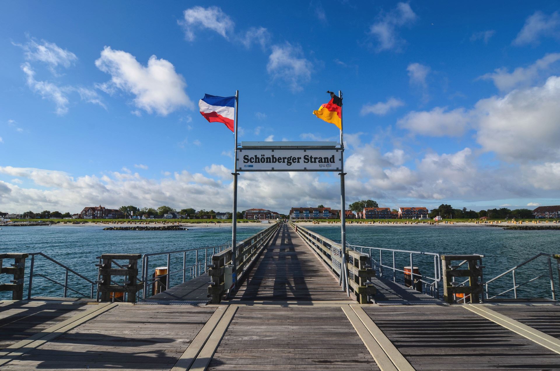 Schönberger Strand von der Seebrücke
